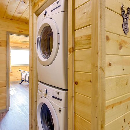 Gatlinburg Cabin With Game Room, Hot Tub And Mtn Views المظهر الخارجي الصورة