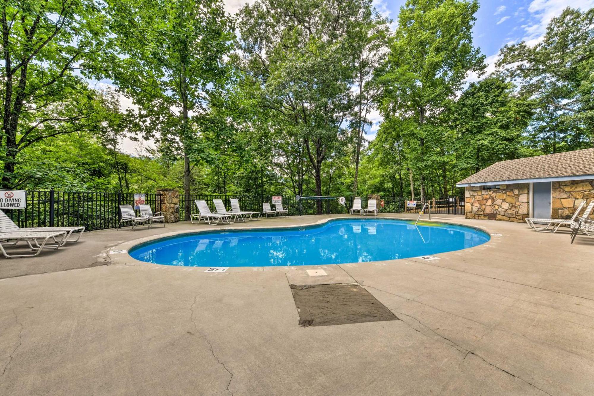 Gatlinburg Cabin With Game Room, Hot Tub And Mtn Views المظهر الخارجي الصورة
