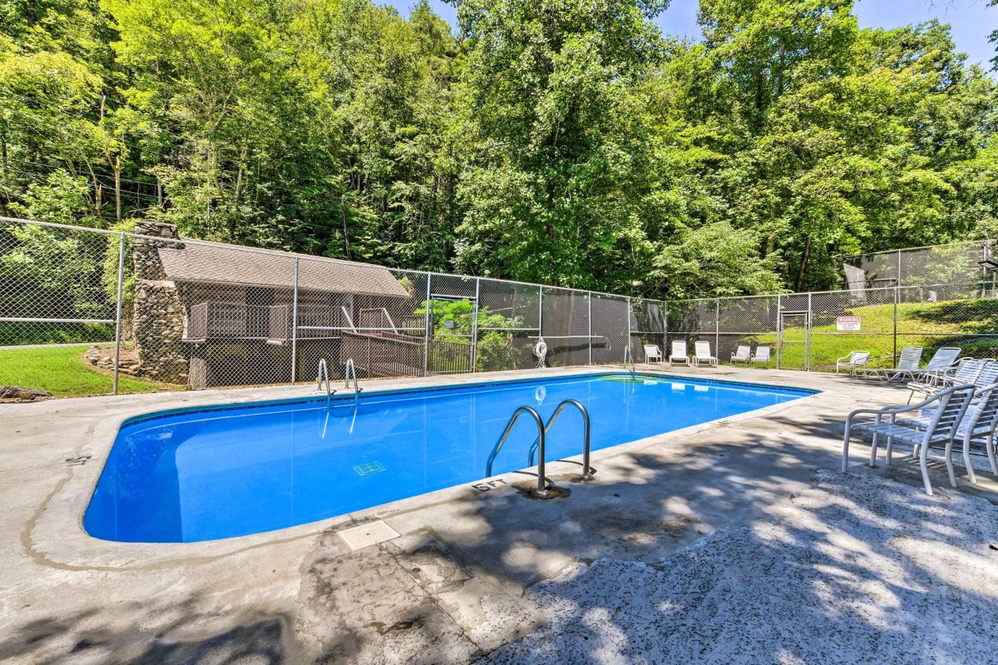 Gatlinburg Cabin With Game Room, Hot Tub And Mtn Views المظهر الخارجي الصورة