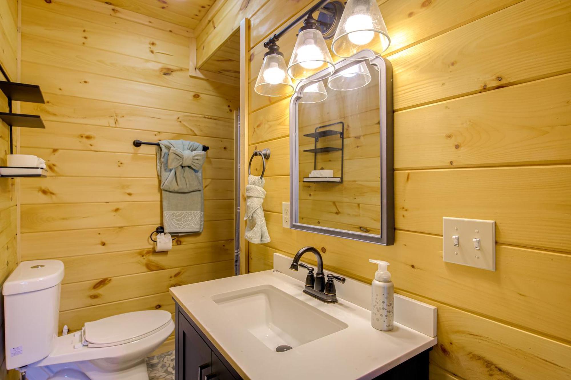 Gatlinburg Cabin With Game Room, Hot Tub And Mtn Views المظهر الخارجي الصورة