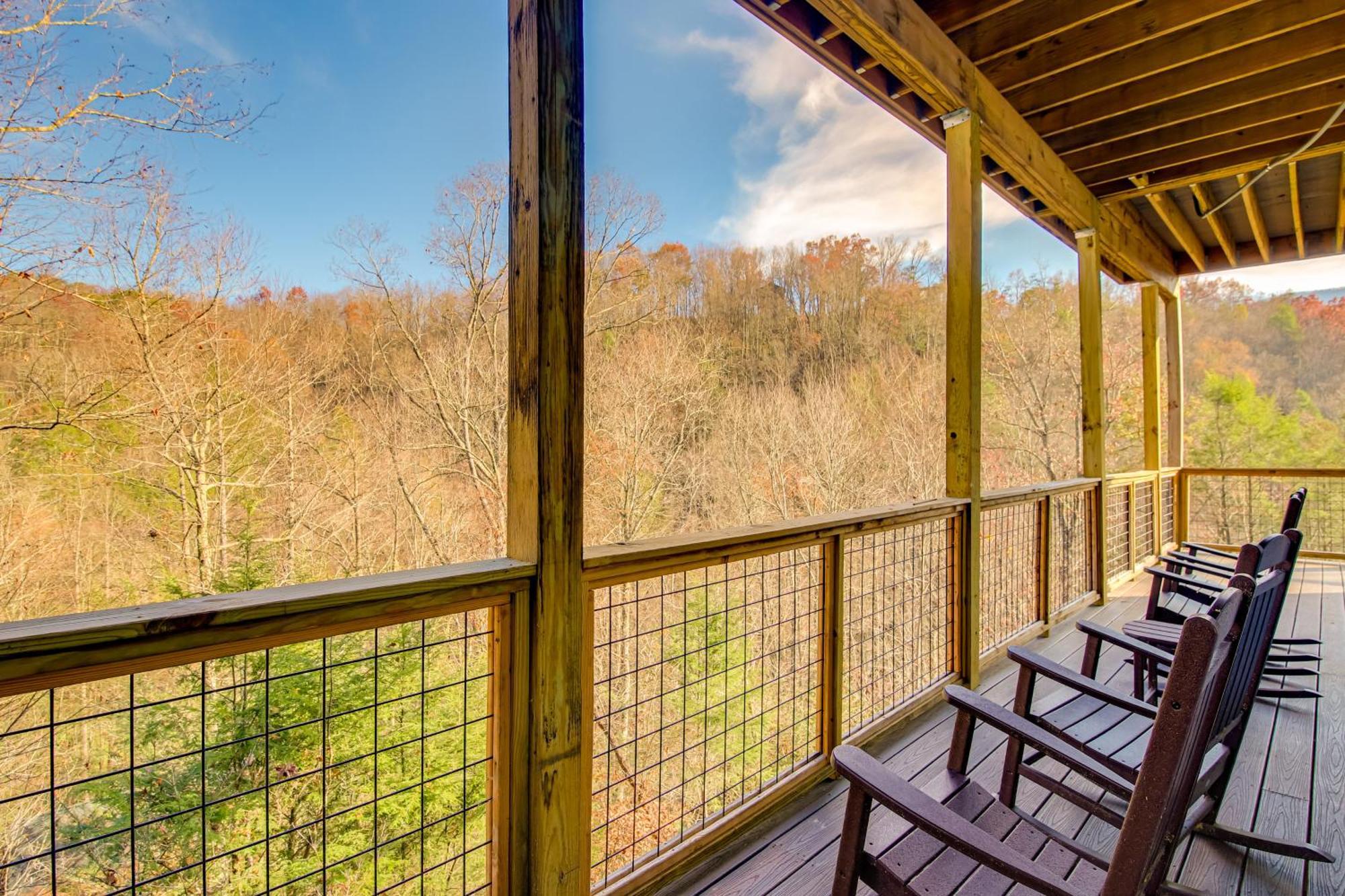 Gatlinburg Cabin With Game Room, Hot Tub And Mtn Views المظهر الخارجي الصورة