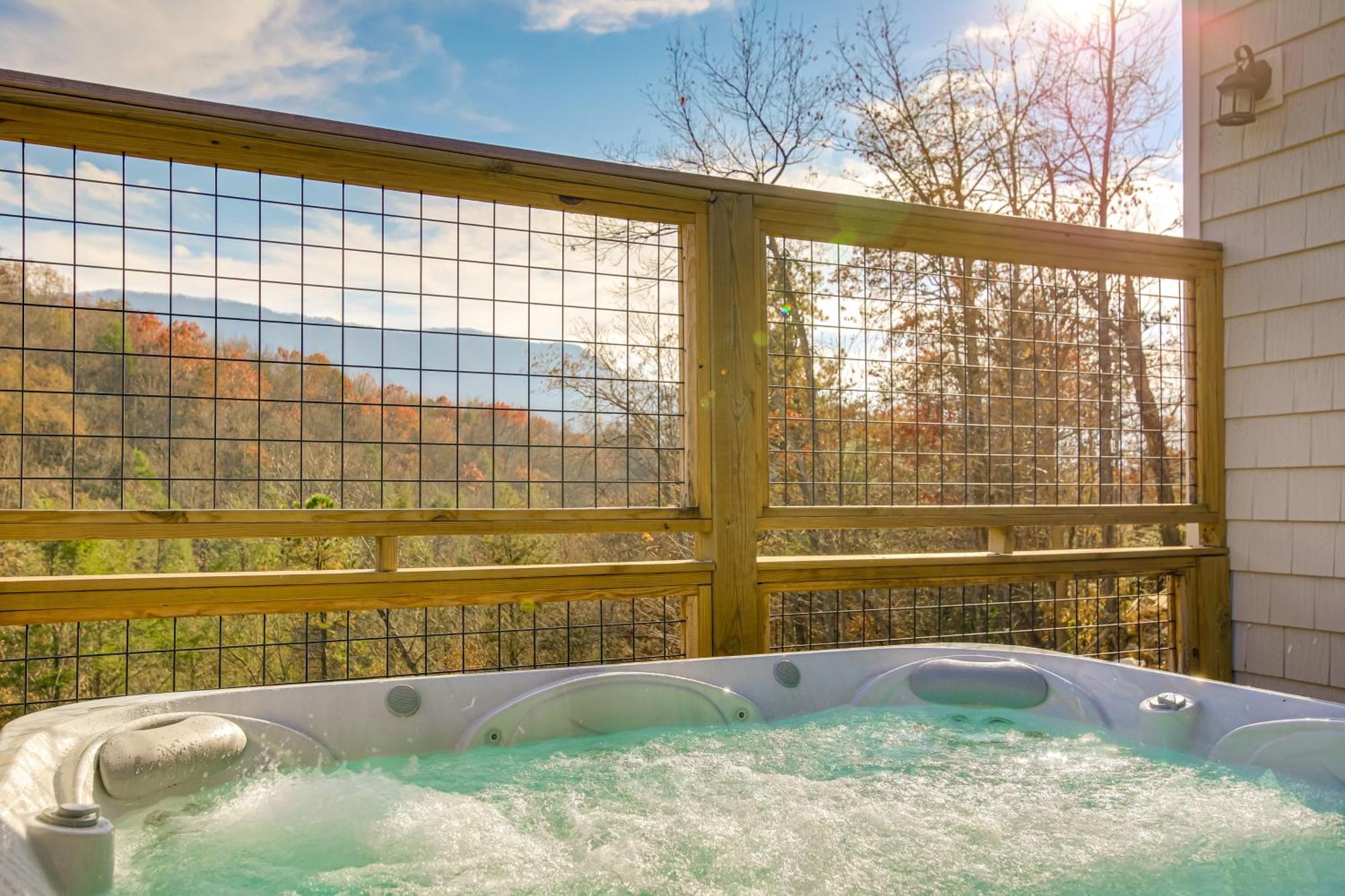 Gatlinburg Cabin With Game Room, Hot Tub And Mtn Views المظهر الخارجي الصورة