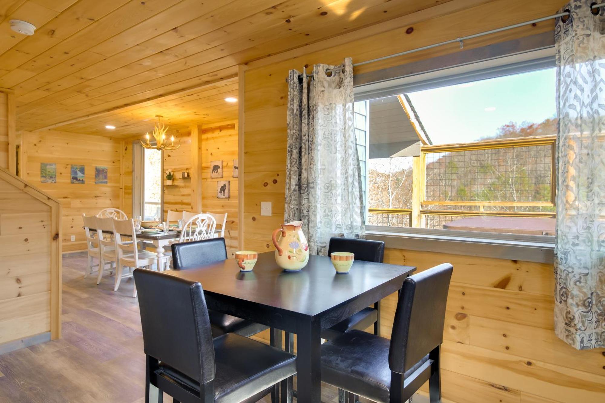 Gatlinburg Cabin With Game Room, Hot Tub And Mtn Views المظهر الخارجي الصورة